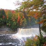 Upper Tahquamenon Falls in Autumn 4